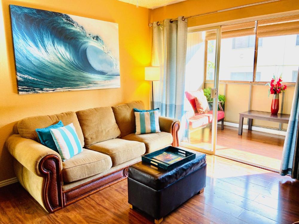 Apartment with Garden View interior